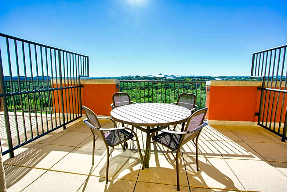 Drury Inn & Suites Near La Cantera