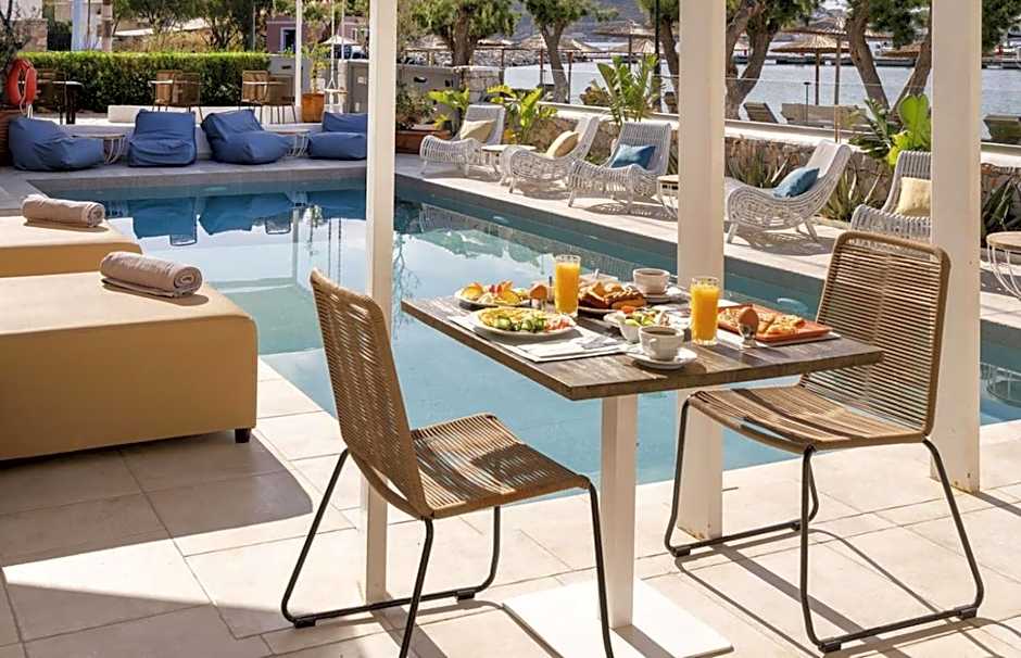 Alidian bay Suites Leros