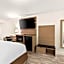Clarion Pointe Kennesaw Town Center