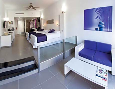 Jr. Suite Superior Capacity 2