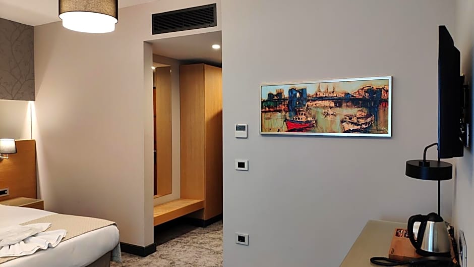 Triada Hotel Karakoy