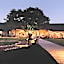 Hlosi Game Lodge - Amakhala Game Reserve