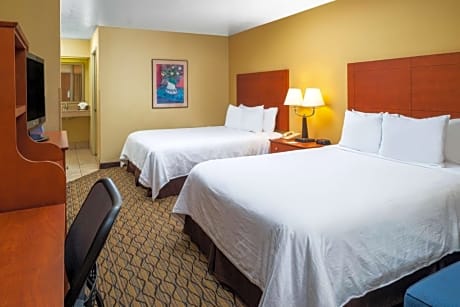 2 Queen Beds, Nonsmoking, Accessible