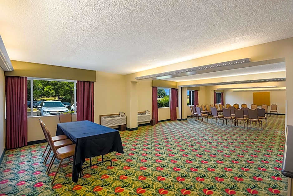 Best Western Prairie Inn & Conference Center