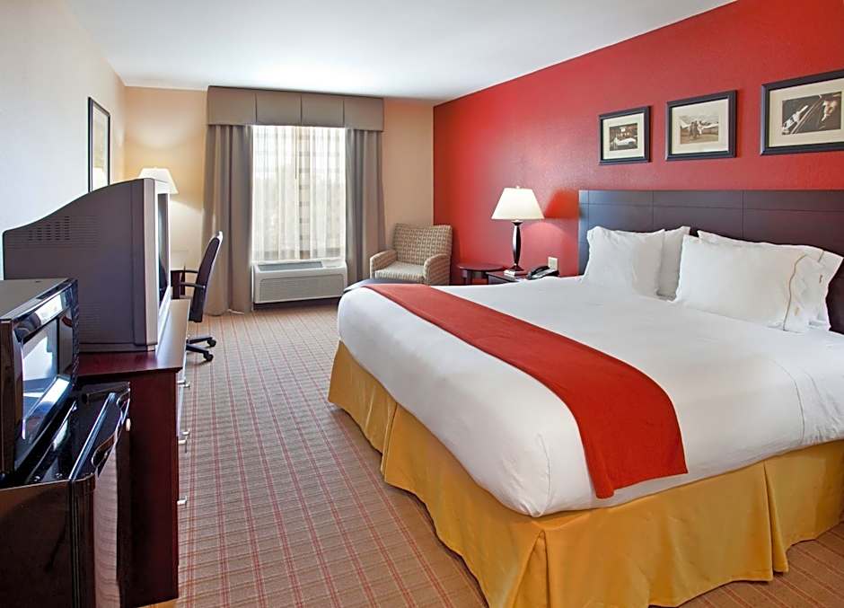 Holiday Inn Express Hotel & Suites Andover East 54 Wichita By IHG