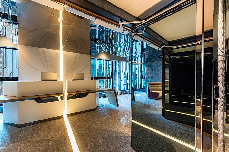 Butterfly on LKF Boutique Hotel Central