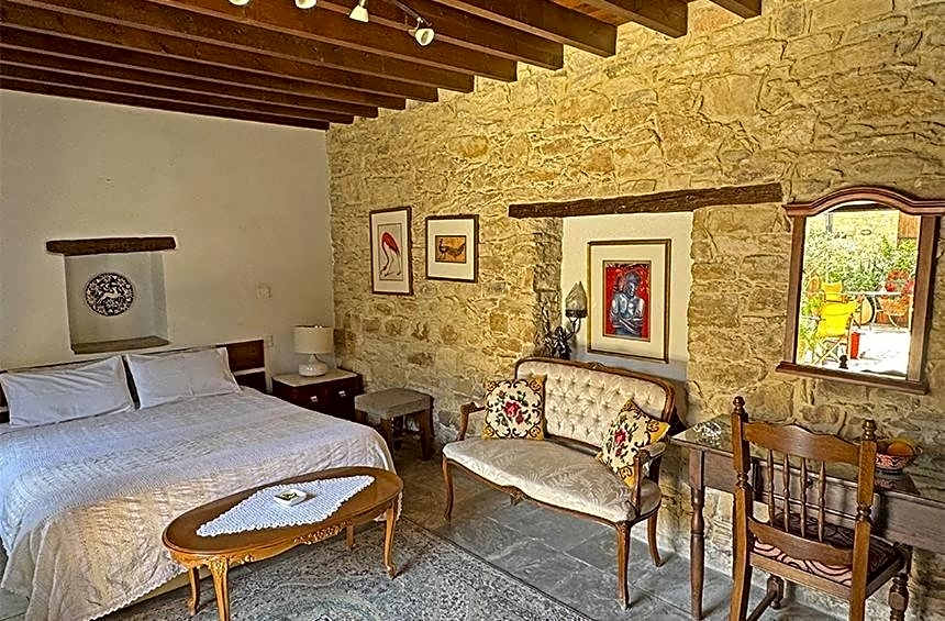 Niki's House