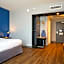 Tru by Hilton Atlanta Airport College Park