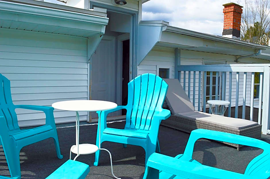 Mountain View Suites