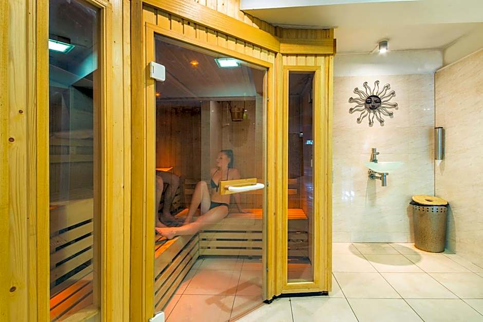 Arden Hotel And Leisure Club