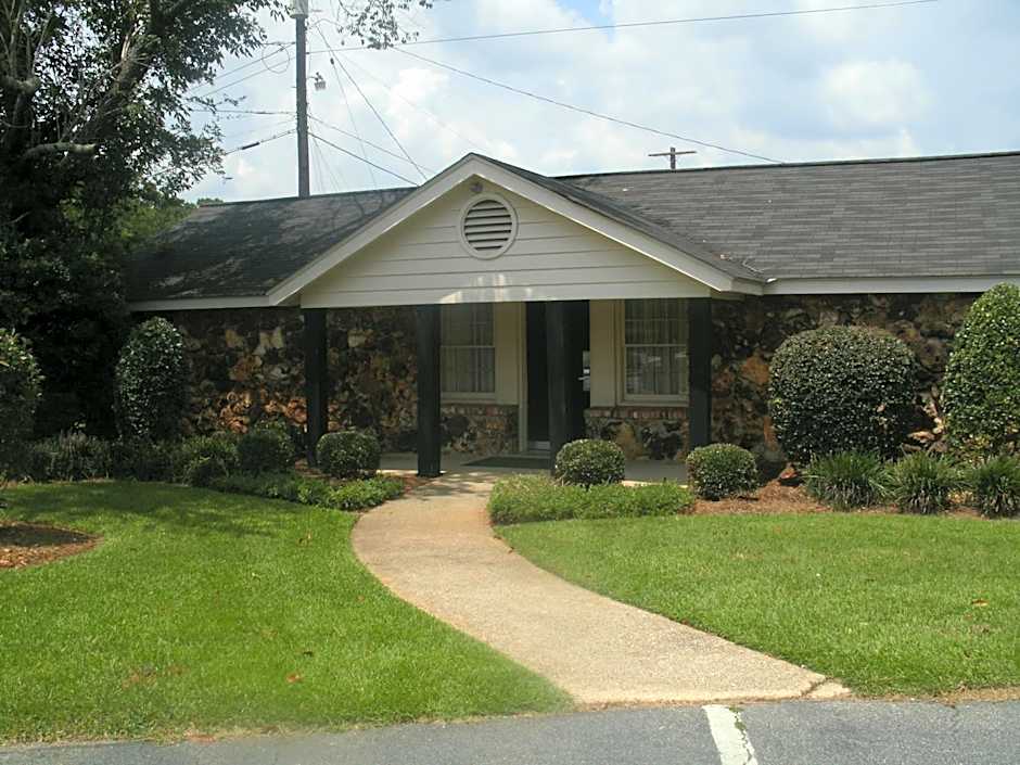 Merry Acres Inn