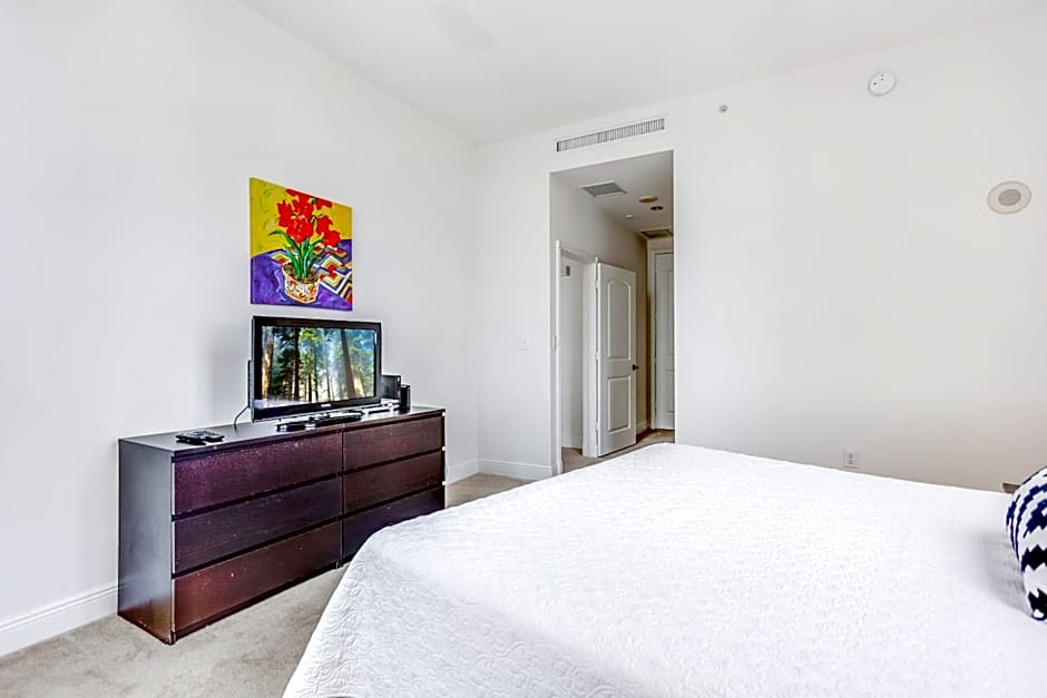 Dadeland Towers by Miami Vacations