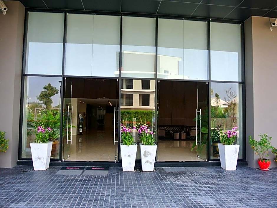 Photo 1 of 45 of Himawari at condominium