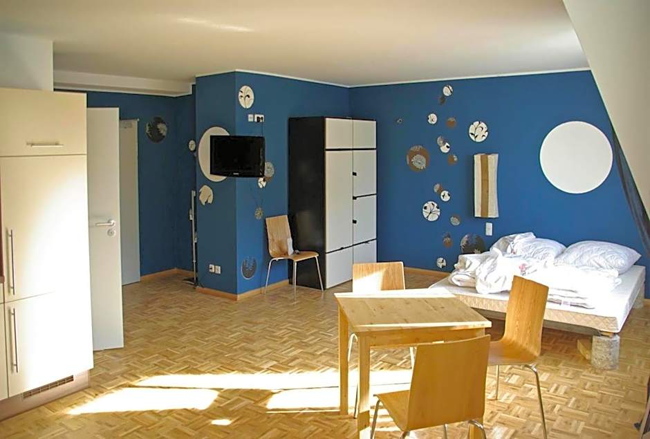 Five Elements Hostel