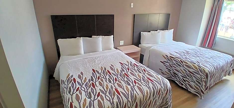 Red Roof Inn & Suites Euless - DFW Airport Southwest