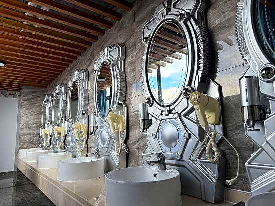 Jianpuke Space Capsule Backpacker Hostel