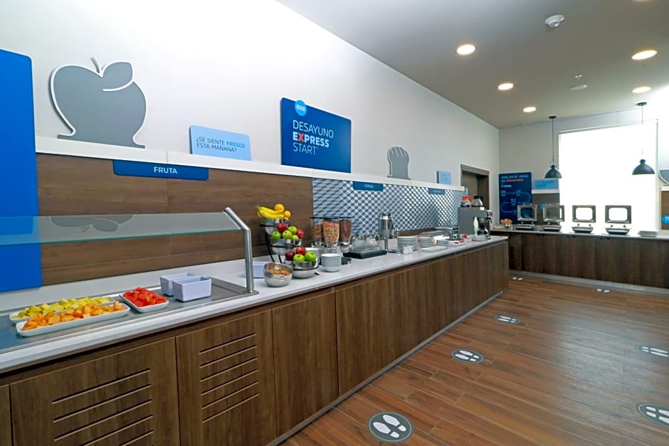Holiday Inn Express - Monterrey - Fundidora By IHG