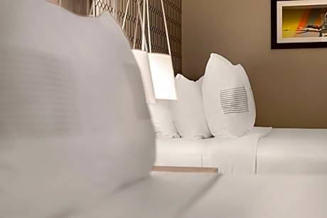 2 Queen Beds, Non-Smoking, Gel Top Bed, Microwave And Refrigerator, Free Keurig Coffee, Work Desk, F