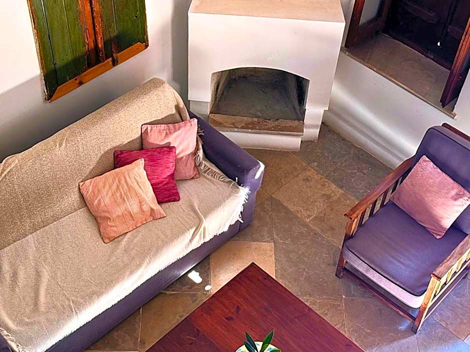 Porfyrios Country House