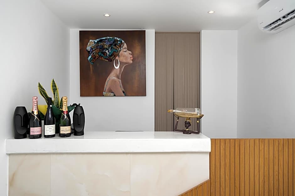 Cycladic Suites & Spa