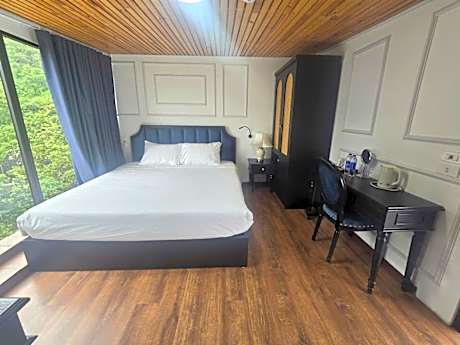 Superior Double Room with Garden View
