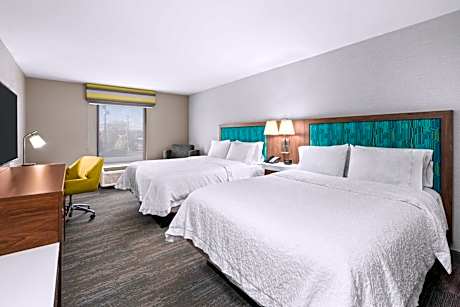 Room with Two Queen Beds - Non-Smoking