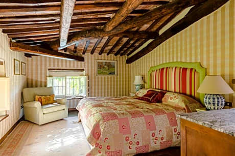 King Room with Pool View