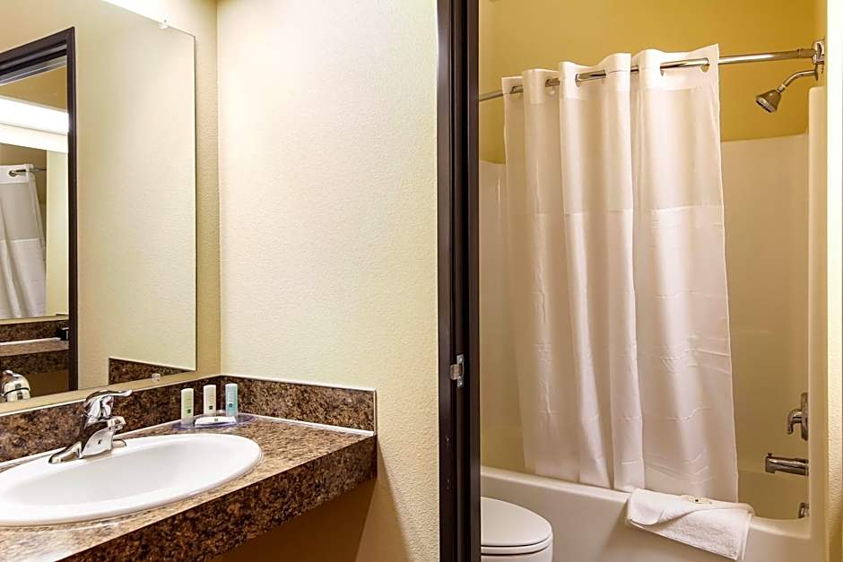 Quality Inn Selah North Park