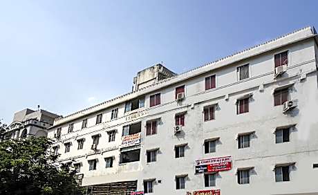 SPOT ON Hotel Hyderabad Continental