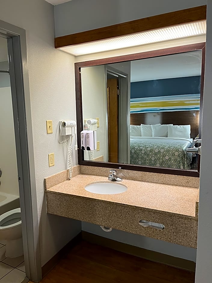 HomeTowne Studios Amarillo West