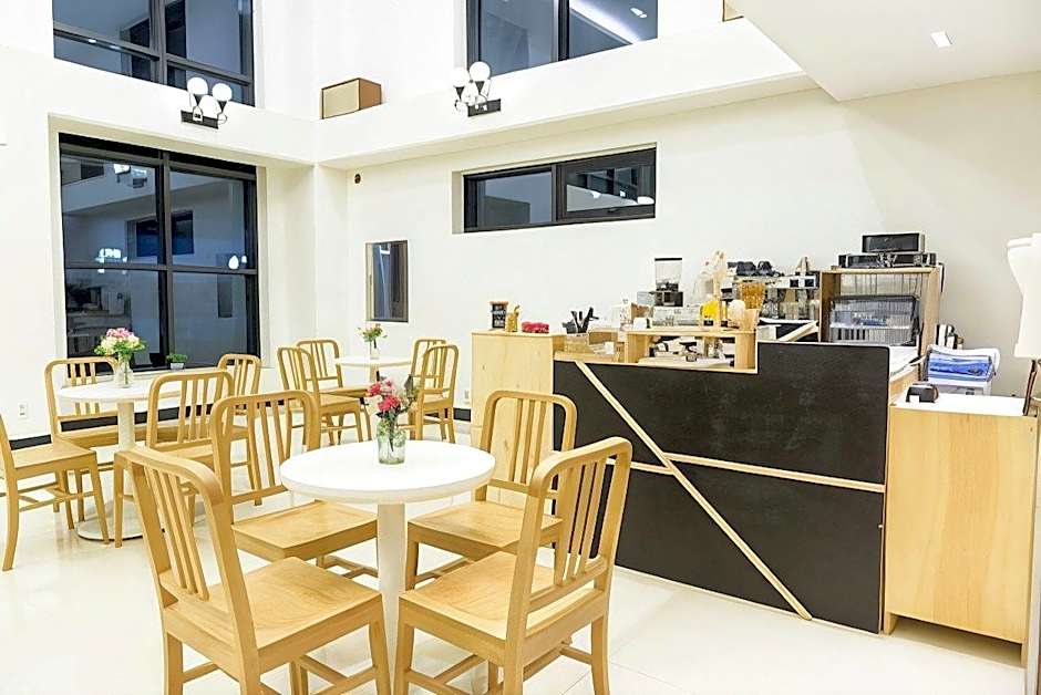 Rezion Hotel