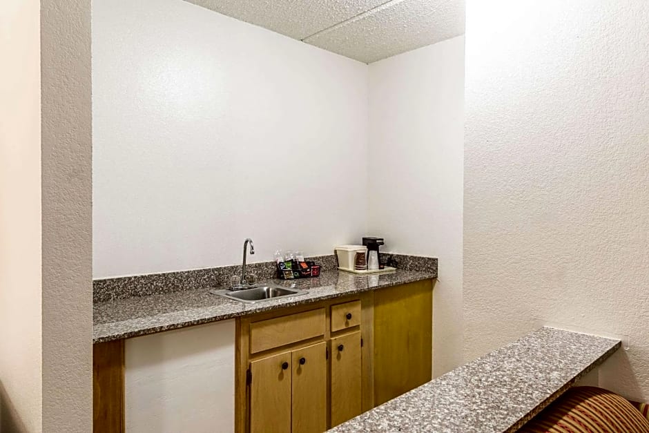Quality Inn Simpsonville-Greenville