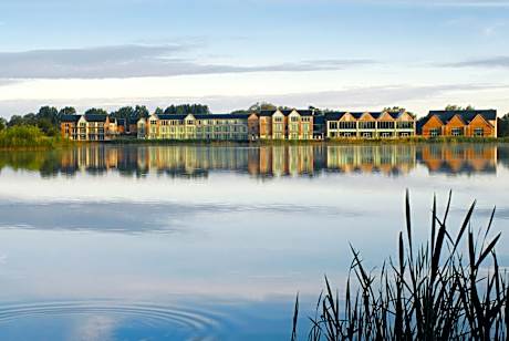 De Vere Cotswold Water Park Apartments