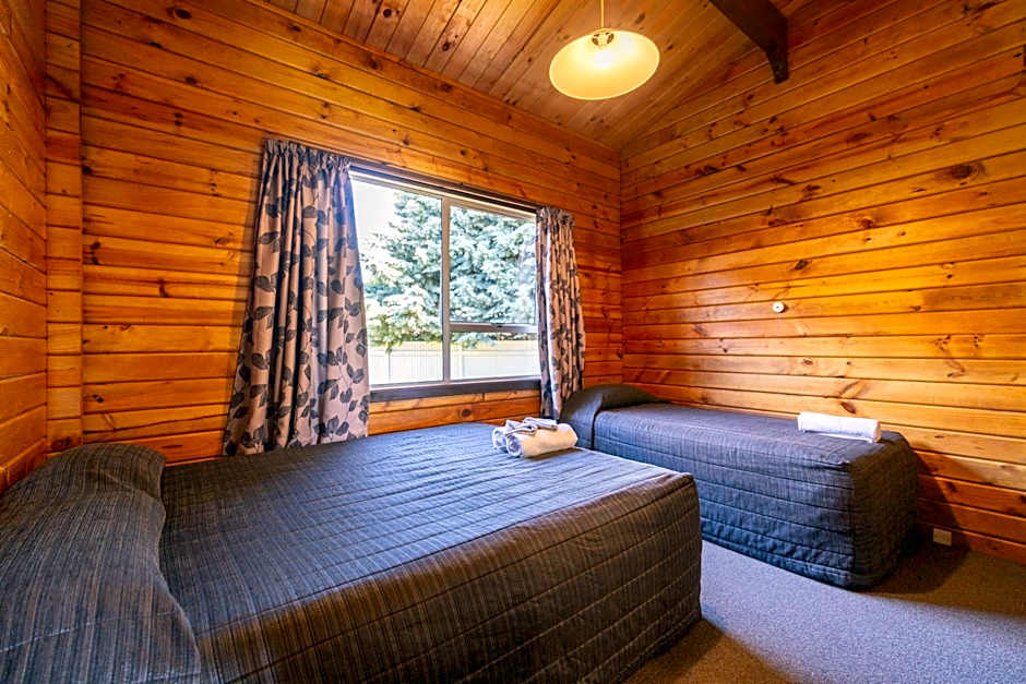 Te Anau Top 10 Holiday Park and Motels