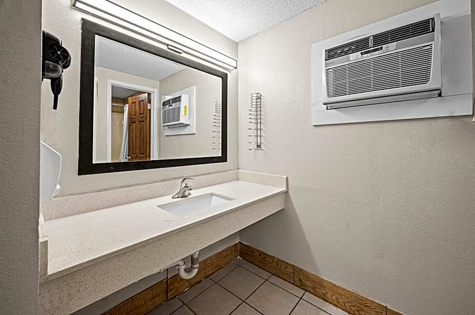 Country Town N' Suites