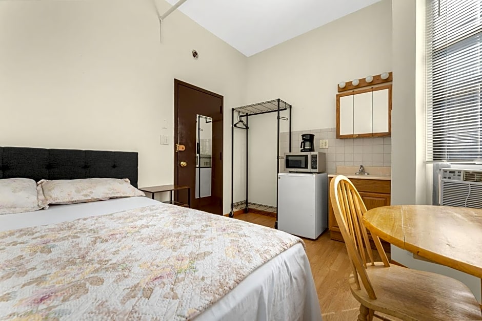 West 30th Street Guest House