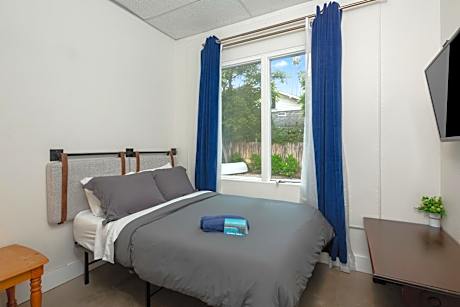 Double Room with Shared Bathroom