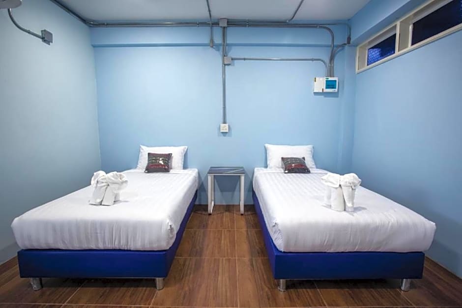 Baan Chang Hotel & Coffee House