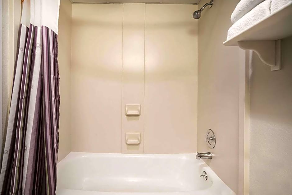 La Quinta Inn & Suites by Wyndham Denver Westminster Mall