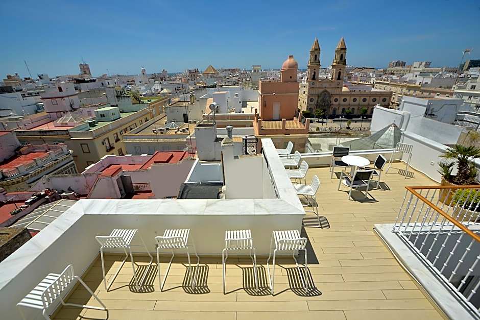 Plaza Mina Suites - Adults Recommended by Luxury Suites Cadiz