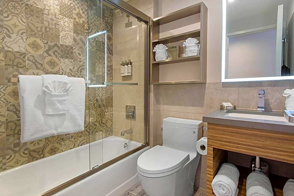 Insignia Hotel Brooklyn, an Ascend Collection Hotel