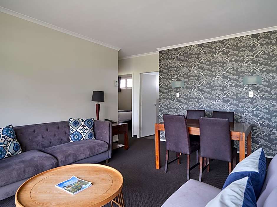Suncourt Hotel & Conference Centre