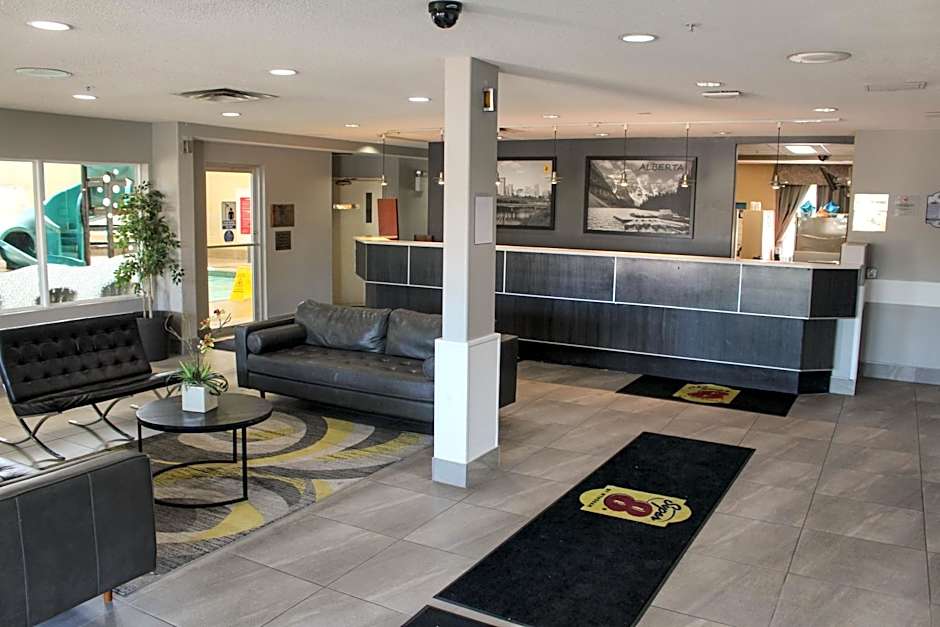 Super 8 by Wyndham Edmonton South