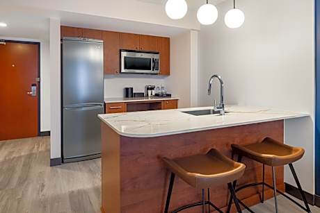 Two-Room Suite with Two Double Beds - Mobility Access