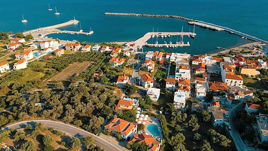 Pantheon Apartments & Studios