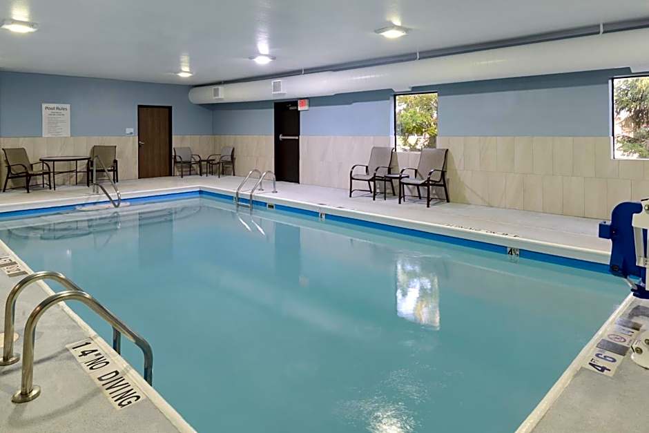 Holiday Inn Express Hotel and Suites Marysville By IHG