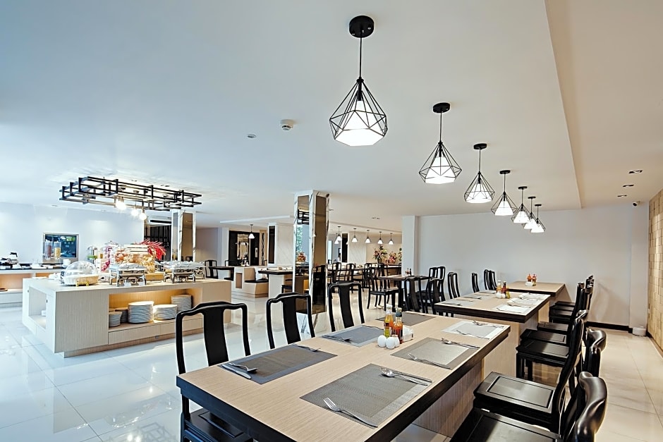 Three Sukhumvit Hotel