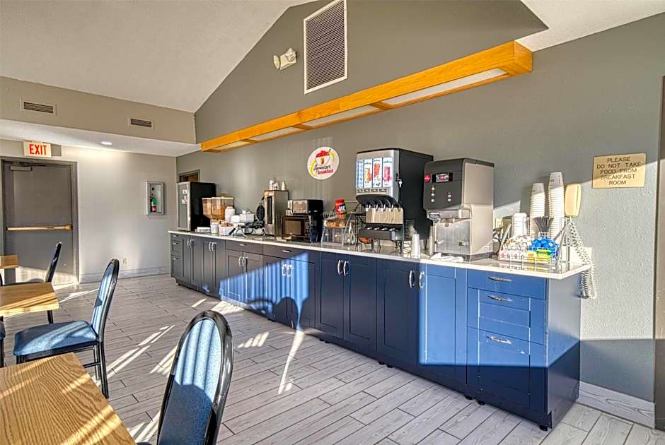 Super 8 by Wyndham Hot Springs