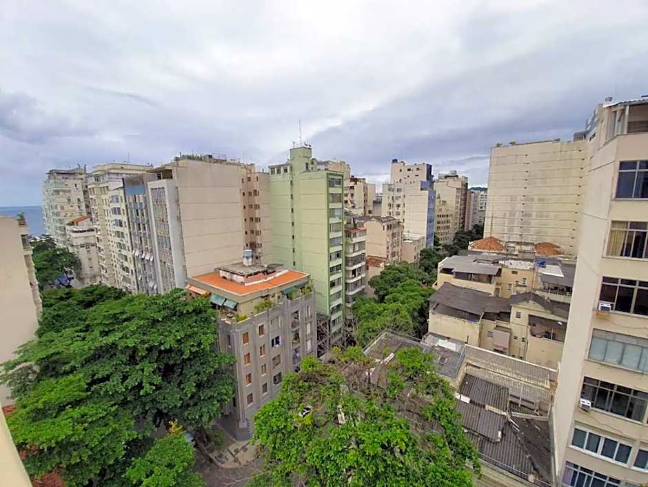 Cozy 3-Minute Walk to the Beach: Perfect for You