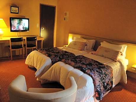 Family Room with Shower